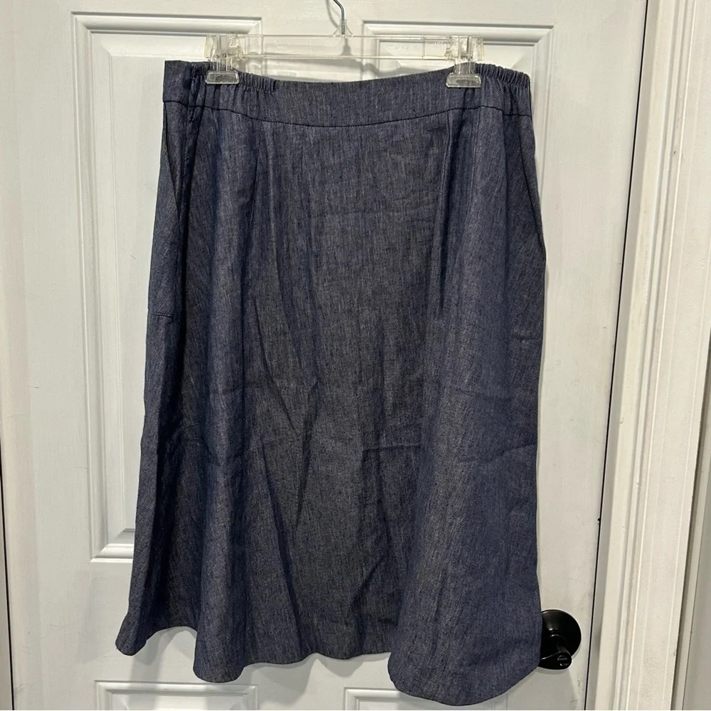 Talbots Women’s Linen Blend Skirt, Size 14P, Chambray blue, Buttons
